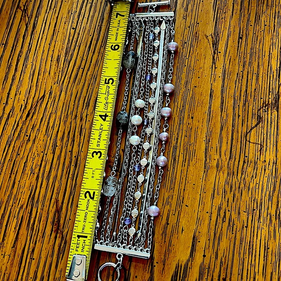 🌺🌼NWT semiprecious BOHO &SylishWHBM silverPlatedBracelet.Toggle closure.Modern - Picture 7 of 8